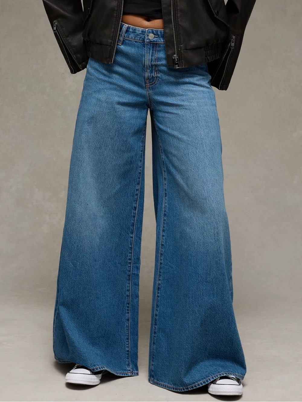 American Eagle Strigid Wide Leg Jeans - NWOT